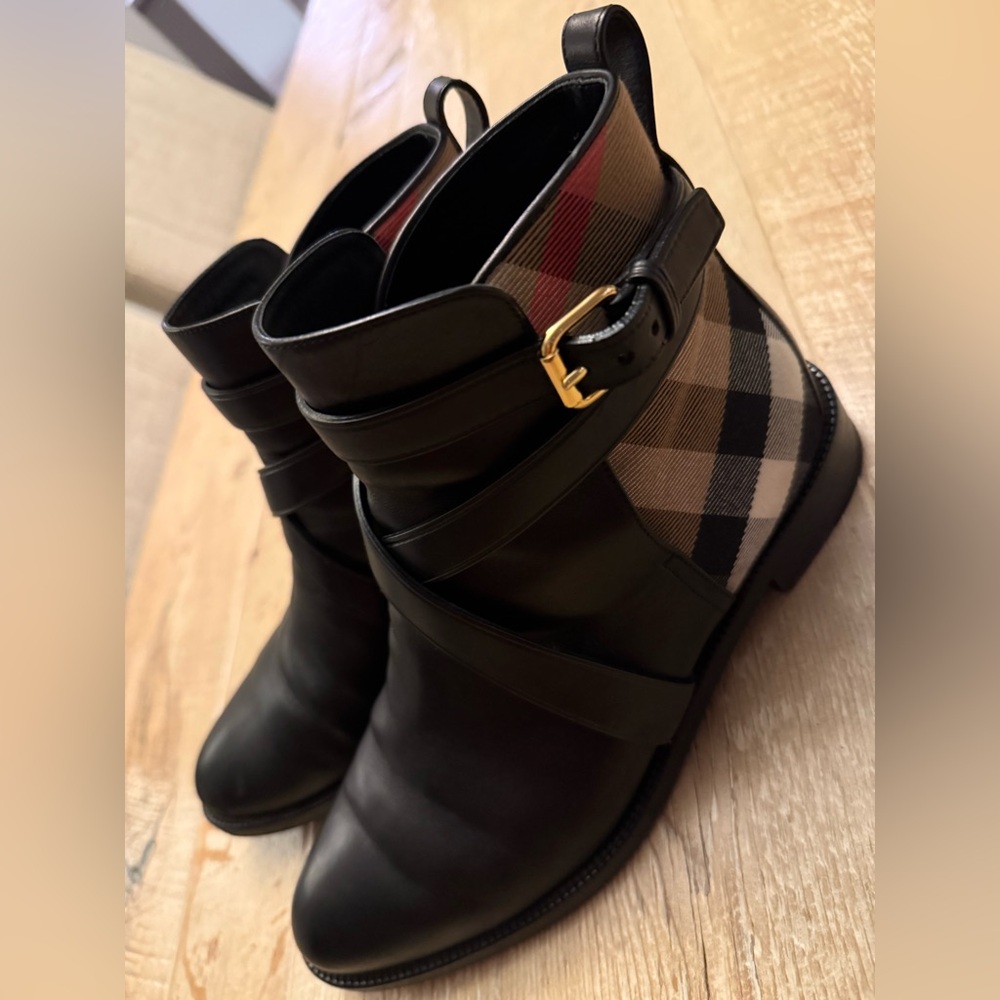 BURBERRY Pryle House Check & Leather Equestrian Ankle Boots 39.5 / 9 - Picture 6 of 15